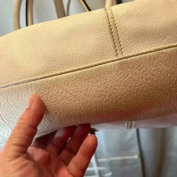 Anne Klein Leather Tote Winter White - Picture 11 of 13